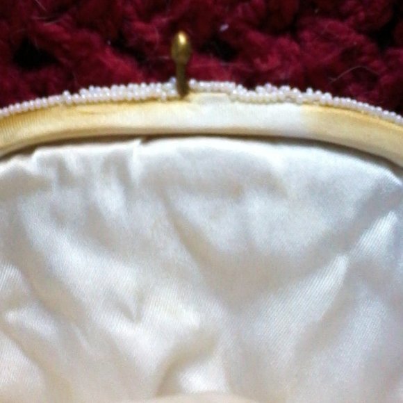 Vintange Hand Beaded White Purse - Picture 3 of 6
